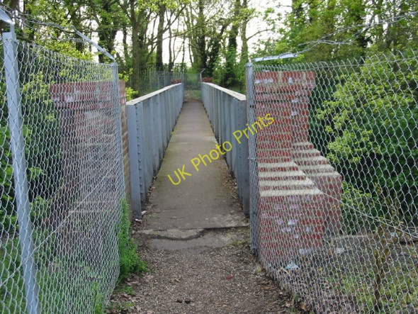 Photo 6"x4" Footbridge over the railway Ashford\/TR0042 c2008