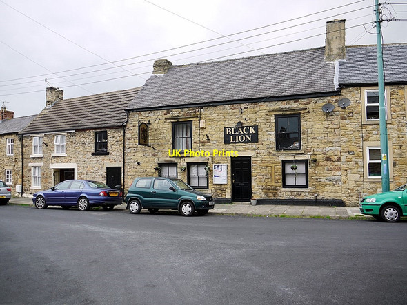 Photo 6"x4" Black Lion, Meadhope Street Upper Town\/NZ0737 c2011