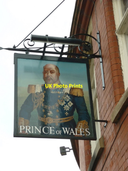 Photo 6"x4" The Prince of Wales on Camp Street, Broughton Manchester c2011 P1
