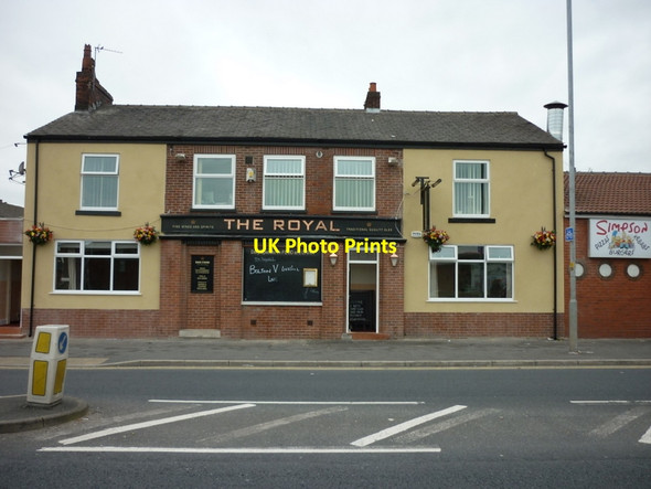 Photo 6"x4" The Royal on Albert Road Farnworth\/SD7305 c2011