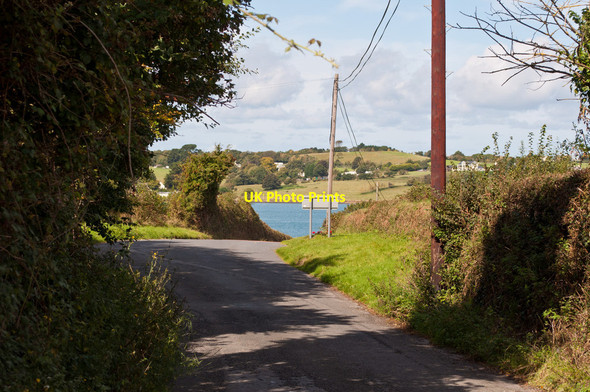 Photo 6"x4" A road leaving Westleigh with a glimpse of the river Torridge Northam\/SS4429 c2011