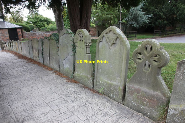 Photo 6"x4" A few of the headstones Harwell\/SU4989 c2011