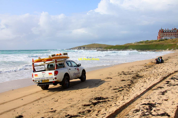 Photo 6"x4" Lifeguards on Fistral Beach Newquay\/SW8161 c2011