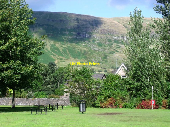 Photo 6"x4" Lennoxtown, Whitefield Park Balgrochan\/NS6278 c2011