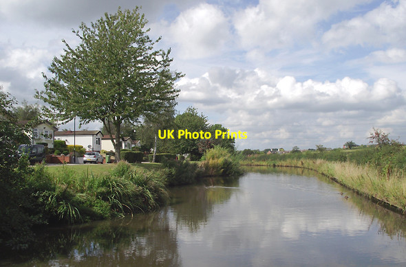 Photo 6"x4" Staffordshire and Worcestershire Canal near Baswich, Stafford Stafford c2011