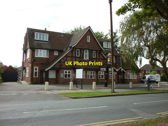 Photo 6"x4" The Endyke public house on Endike Lane Cottingham\/TA0432 c2011