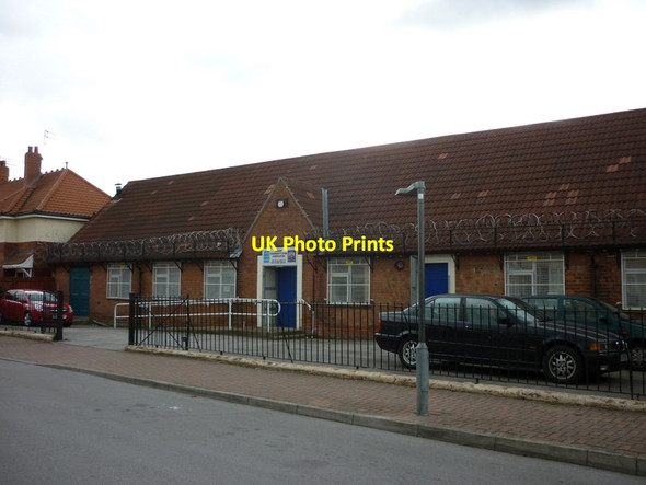 Photo 6"x4" The Endike Community Care Association Centre Cottingham\/TA0432 c2011