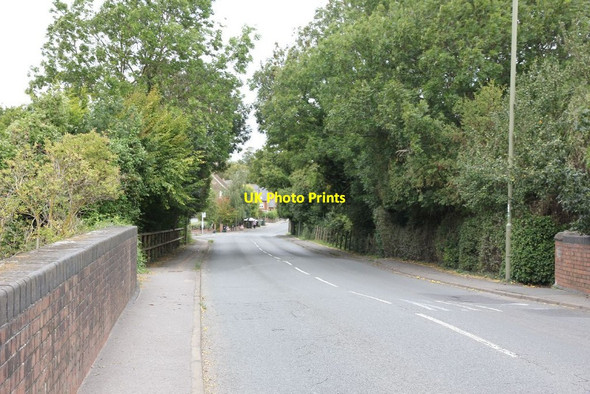 Photo 6"x4" Into Steventon from the bridge Milton Heights c2011