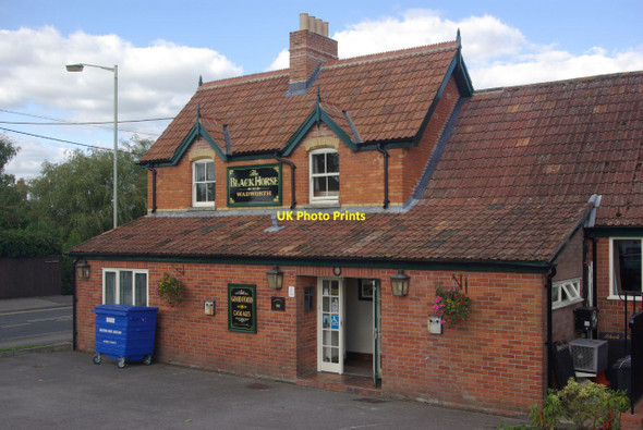 Photo 6"x4" The Black Horse, Dunkirk Devizes c2011