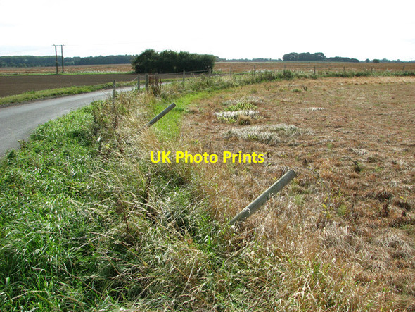 Photo 6"x4" Fenced-in pasture beside Mill Road, Setchey Setchey c2011