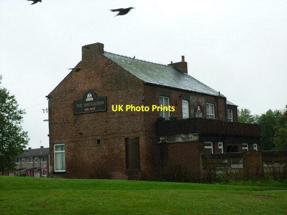Photo 6"x4" The Navigation public house Manchester c2011