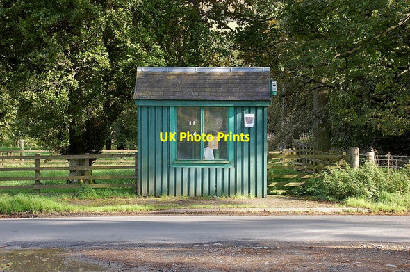Photo 6"x4" Bus shelter, Stobo Bellspool c2011
