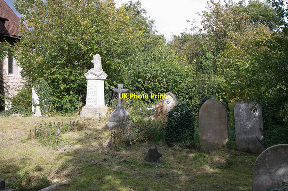 Photo 6"x4" St Mary Magdalene, High Street South, East Ham - Churchyard East Ham\/TQ4283 c2011