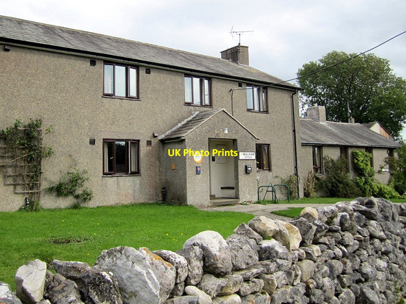 Photo 6"x4" Malham Youth Hostel Malham\/SD9062 c2011