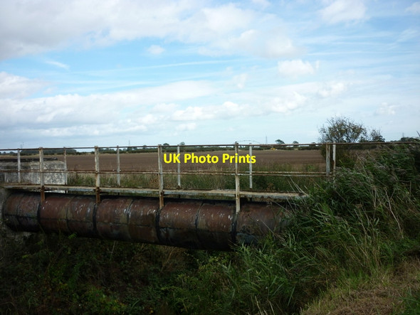 Photo 6"x4" A footbridge over the Holderness Drain Weel c2011
