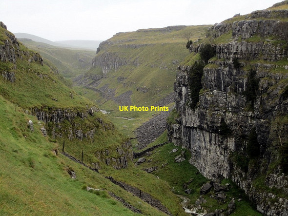 Photo 6"x4" Gorge of Gordale Beck above Gordale Scar Malham\/SD9062 c2011