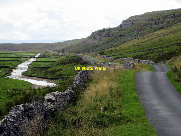 Photo 6"x4" Thornton Lane above Kingsdale Beck Chapel-le-Dale c2011
