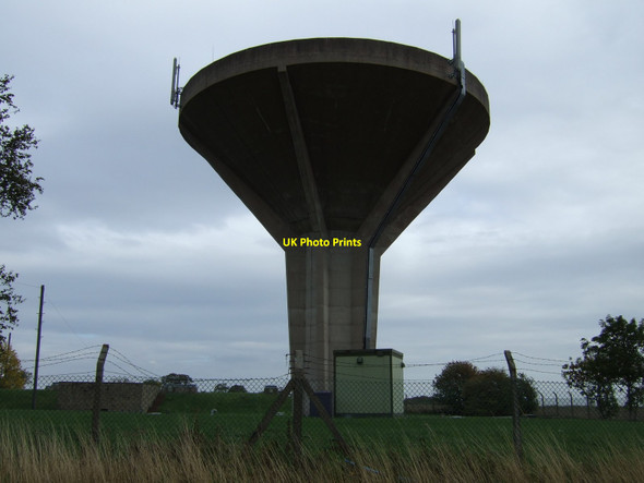 Photo 6"x4" Ackworth water tower Featherstone\/SE4220 c2011