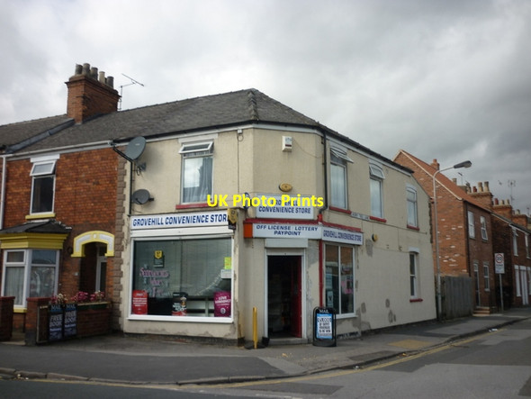 Photo 6"x4" Grovehill Convenience Store Beverley c2011