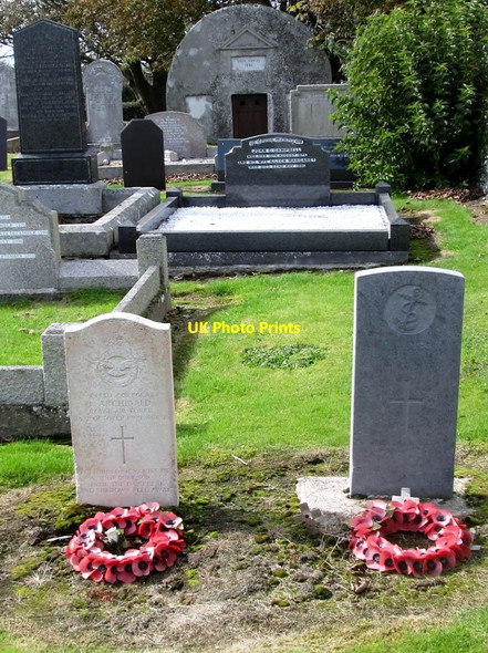 Photo 6"x4" Service graves at St Mary's CoI Church, Dunsford Bishops Court\/J5642 c2011