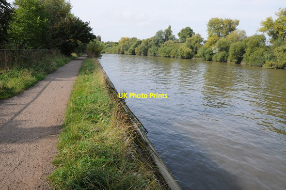 Photo 6"x4" River Thames at Kew Brentford c2011