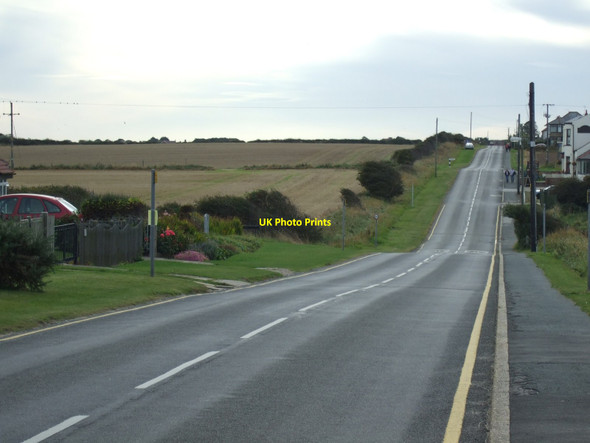 Photo 6"x4" North Marine Road towards Flamborough village North Landing c2011