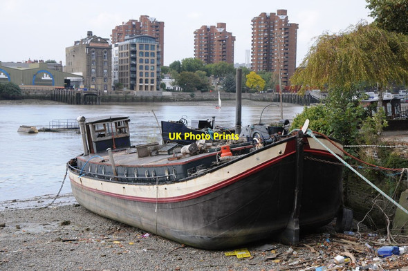 Photo 6"x4" Barge moored on the Thames Chelsea c2011