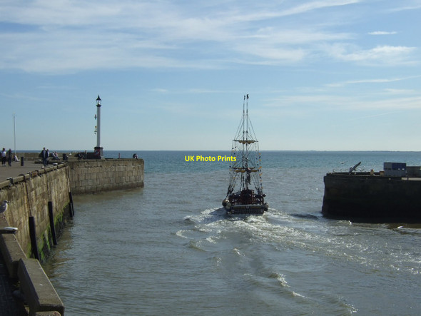 Photo 6"x4" Harbour entrance, Bridlington Bridlington c2011