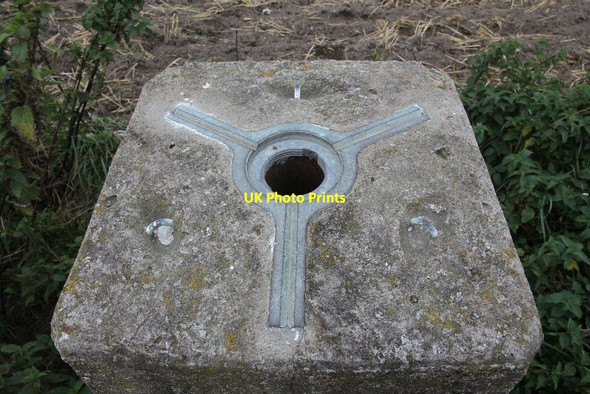 Photo 6"x4" Top of the point Milton Hill\/SU4790 c2011