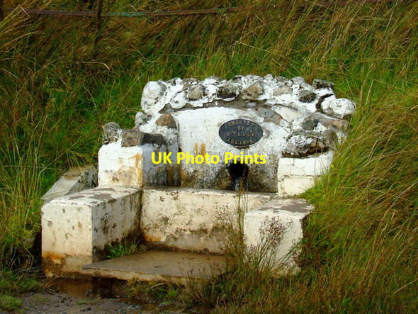 Photo 6"x4" Well on the Waterman's Road Overton\/NS2674 c2011