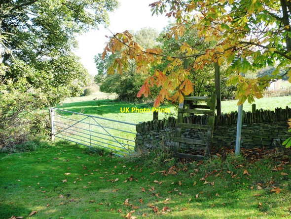 Photo 6"x4" Field gate and footpath stile, Cat Hill Penistone c2011
