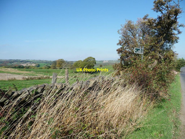 Photo 6"x4" Footpath signpost, Renald Lane Penistone c2011