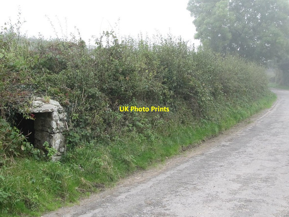 Photo 6"x4" Disused well on the Castlescreen Road Downpatrick c2011