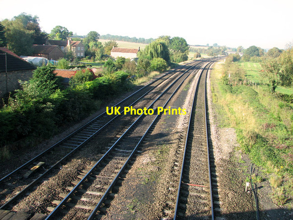 Photo 6"x4" Cottages beside the railway line, New Barnetby Melton Ross c2011