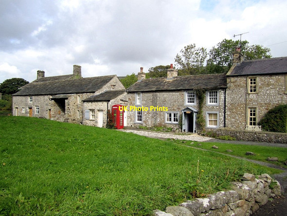Photo 6"x4" Cottages on the green, Arncliffe Arncliffe c2011