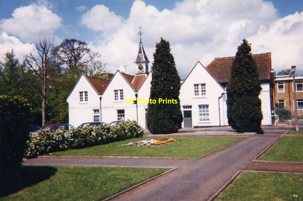 Photo 6"x4" The Building Research Station (1) Bricket Wood c1996