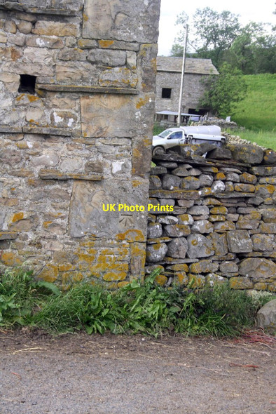 Photo 6"x4" Benchmark on barn at entrance to Fieldgate Farm Bainbridge c2011
