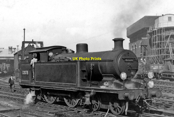 Photo 6"x4" Ex-LB&SC 4-4-2T in Brighton  Locomotive Yard Brighton\/TQ3106 c1950