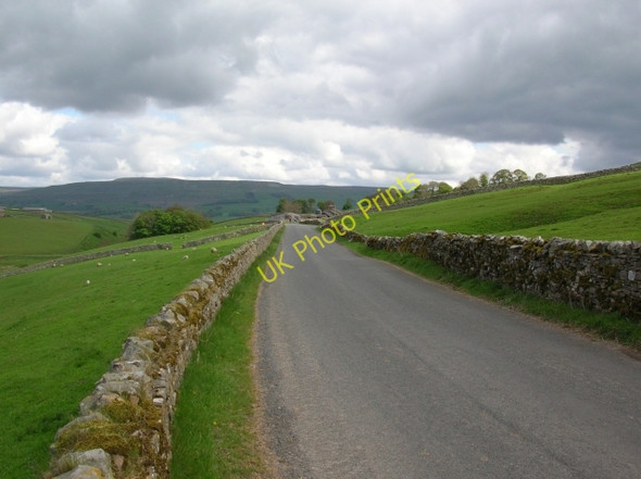 Photo 6"x4" Road to Gayle Gayle c2008