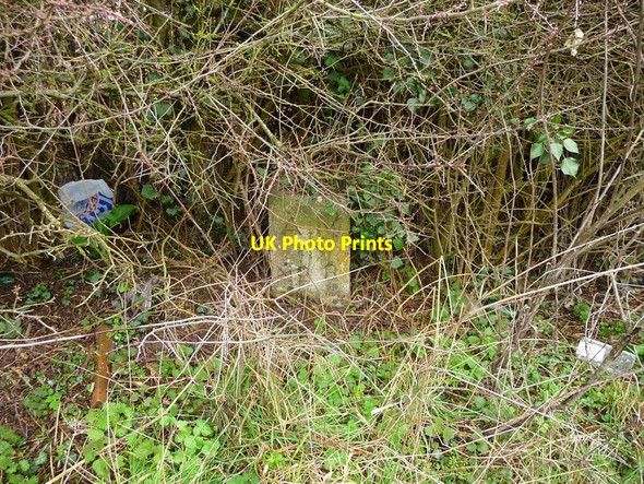 Photo 6"x4" Monxton - Boundary  Marker Monxton c2011