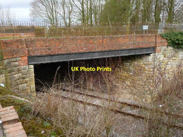 Photo 6"x4" Red Post Bridge - Bridge Monxton c2011
