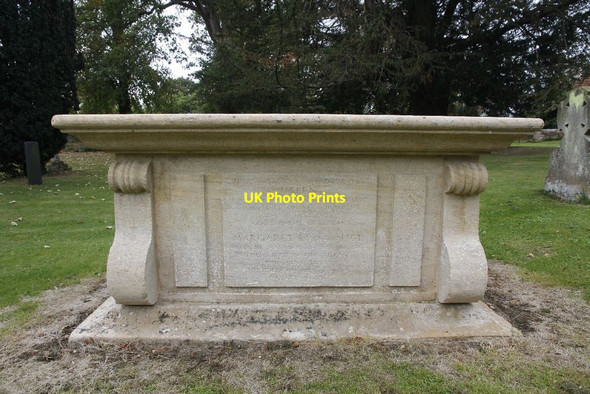Photo 6"x4" The other side of Asquith's Tomb Culham c2011