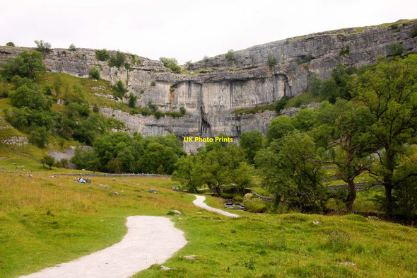 Photo 6"x4" Footpath to Malham Cove Malham\/SD9062 c2011