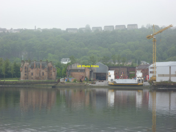 Photo 6"x4" Doon The Watter - 25th June 2011 : Newark Castle and Shipyard, Port Glasgow Port Glasgow c2011