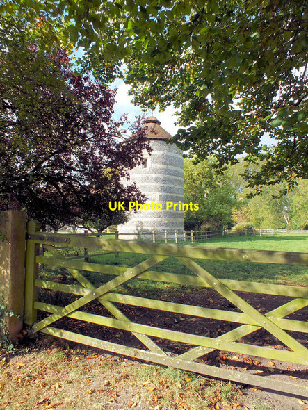 Photo 6"x4" Dovecote at Faulston House Bishopstone\/SU0725 c2011