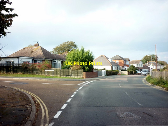 Photo 6"x4" Upton Road at Windmill Close Ryde c2011