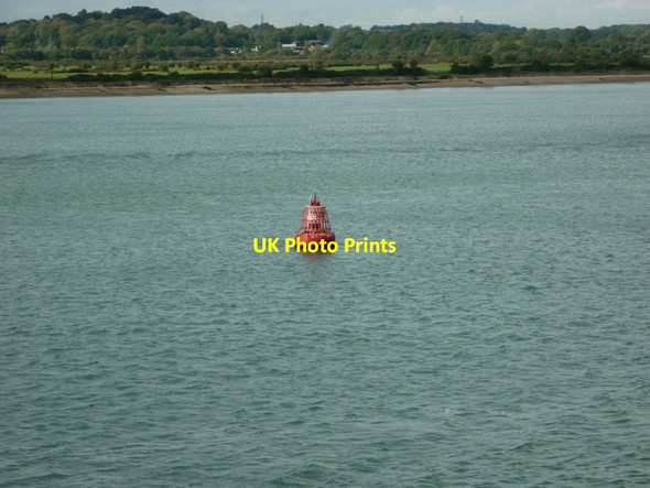 Photo 6"x4" Hythe Knock buoy Dibden\/SU4008 c2011