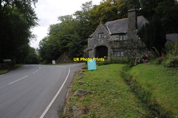 Photo 6"x4" Plas Brondanw Lodge Tan-lan\/SH6142 c2011