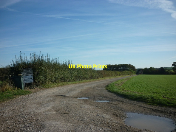 Photo 6"x4" The entrance to Wharram Grange Farm Wharram Percy c2011