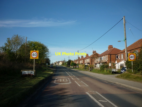 Photo 6"x4" Malton Road, Swinton Malton\/SE7871 c2011
